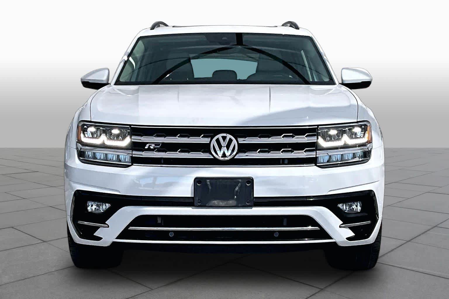 Used 2020 Volkswagen Atlas SE w/ Panoramic Sunroof Package FWD image 4