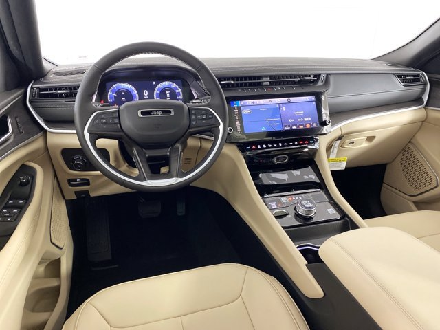 New 2026 Jeep Grand Cherokee Limited AWD/4WD image 18