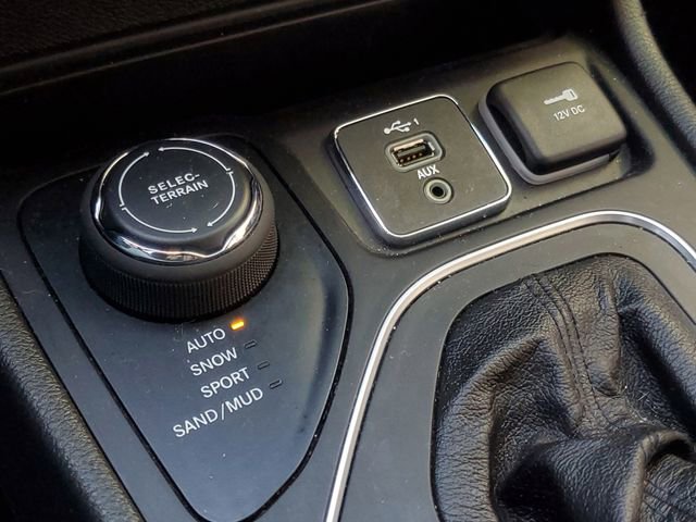 Used 2022 Jeep Cherokee Latitude image 26
