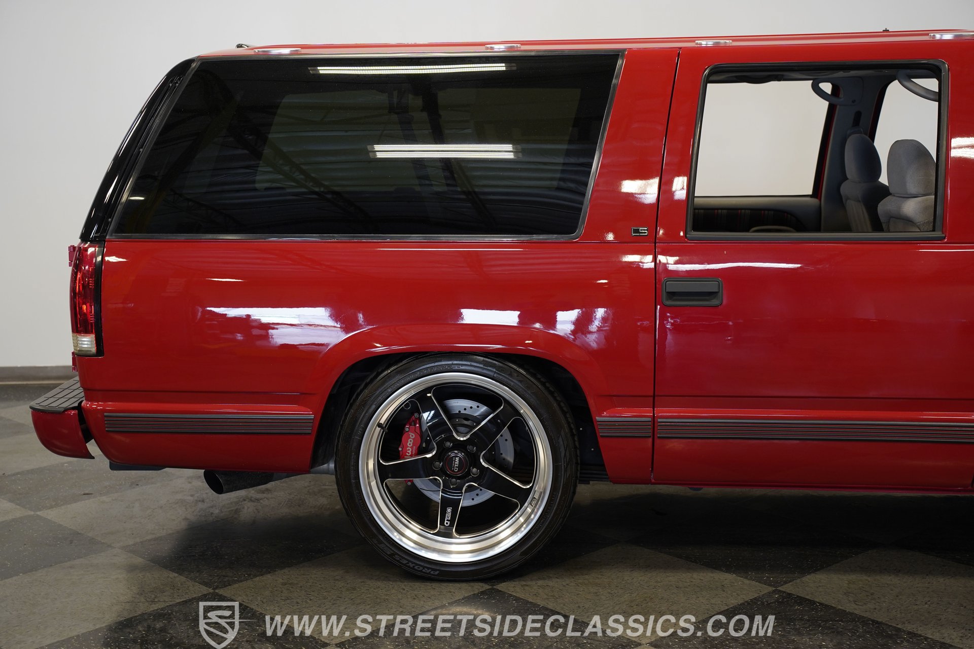 Used 1996 Chevrolet Suburban 2WD image 33