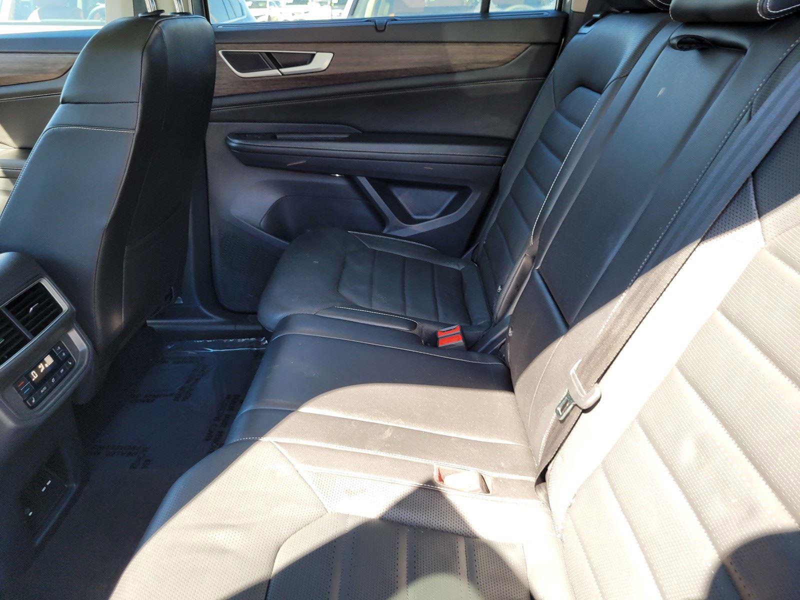 Certified 2024 Volkswagen Atlas SEL image 17