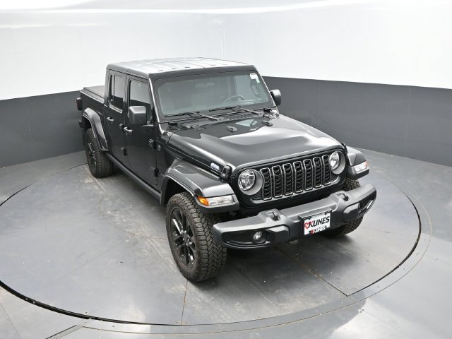 Used 2025 Jeep Gladiator Sport AWD/4WD image 41