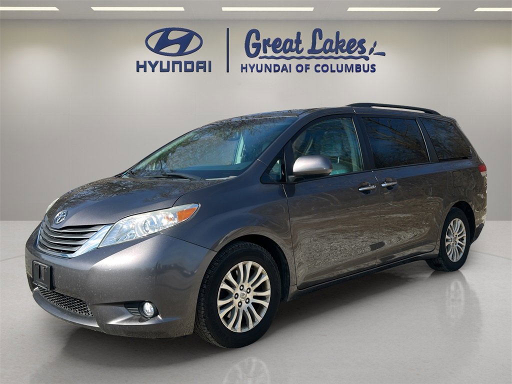 Used 2012 Toyota Sienna XLE w/ Entertainment Pkg
