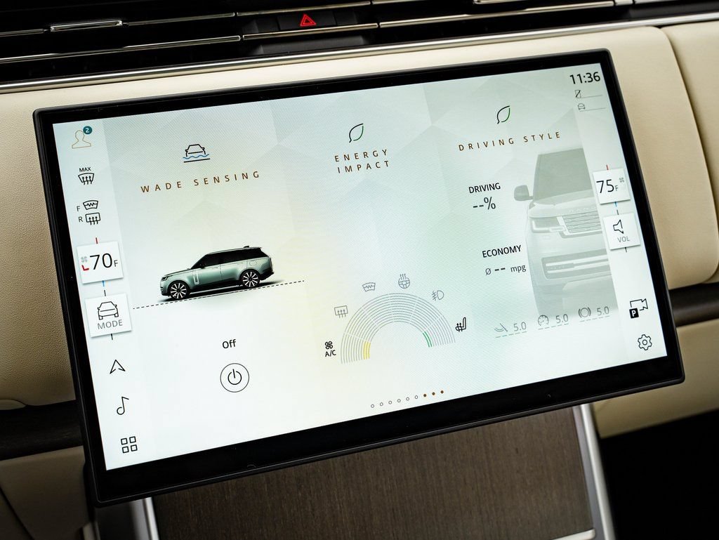 New 2026 Land Rover Range Rover SV AWD/4WD image 28