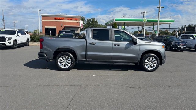 Certified 2022 Chevrolet Silverado 1500 Custom w/ LPO, Dark Essentials Package image 9