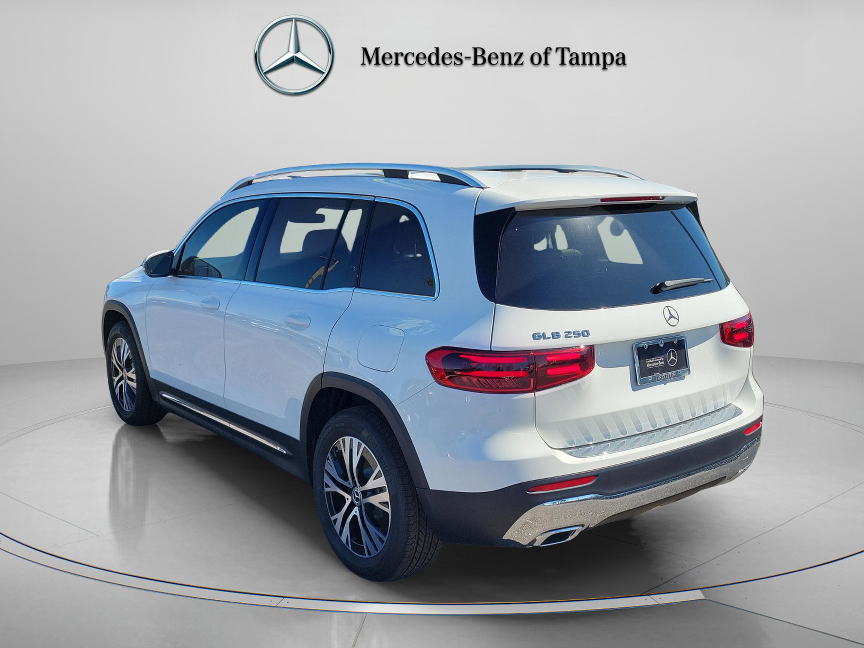 Certified 2026 Mercedes-Benz GLB 250 GLB 250 image 2