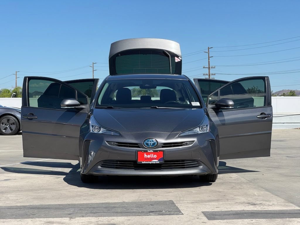 Used 2021 Toyota Prius LE FWD image 28