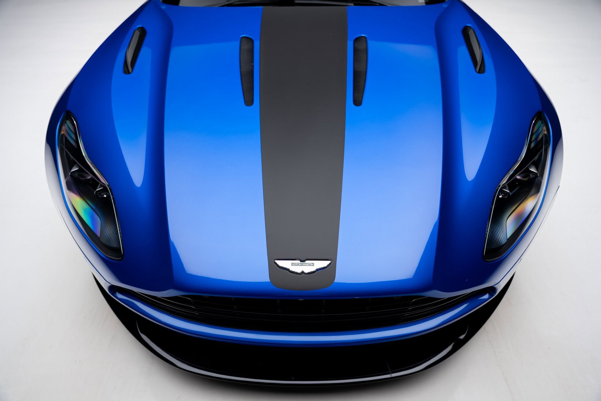 Used 2020 Aston Martin DB11 AMR image 14