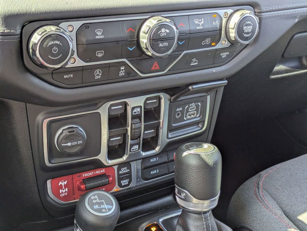 Used 2025 Jeep Wrangler Unlimited Rubicon image 23