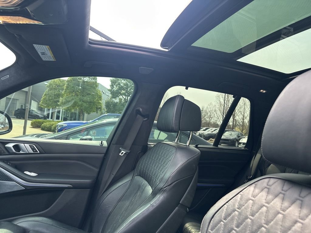 Used 2020 BMW X5 M50i w/ Executive Package image 17