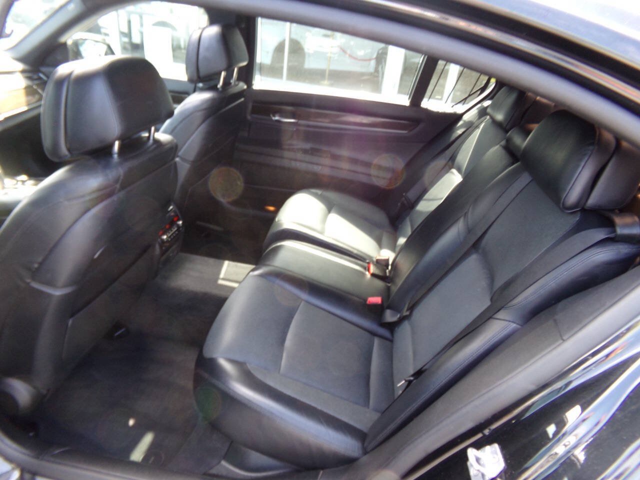 Used 2013 BMW 750Li RWD image 14