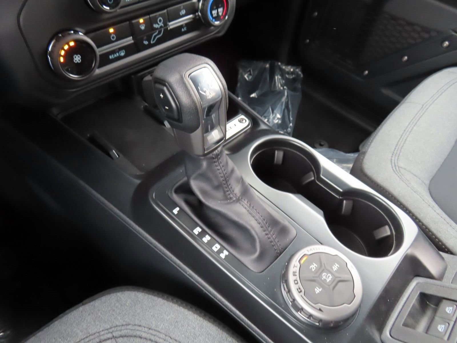 New 2025 Ford Bronco 4-Door image 17