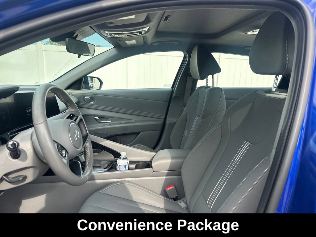 Used 2024 Hyundai Elantra SEL w/ Convenience Package FWD image 11