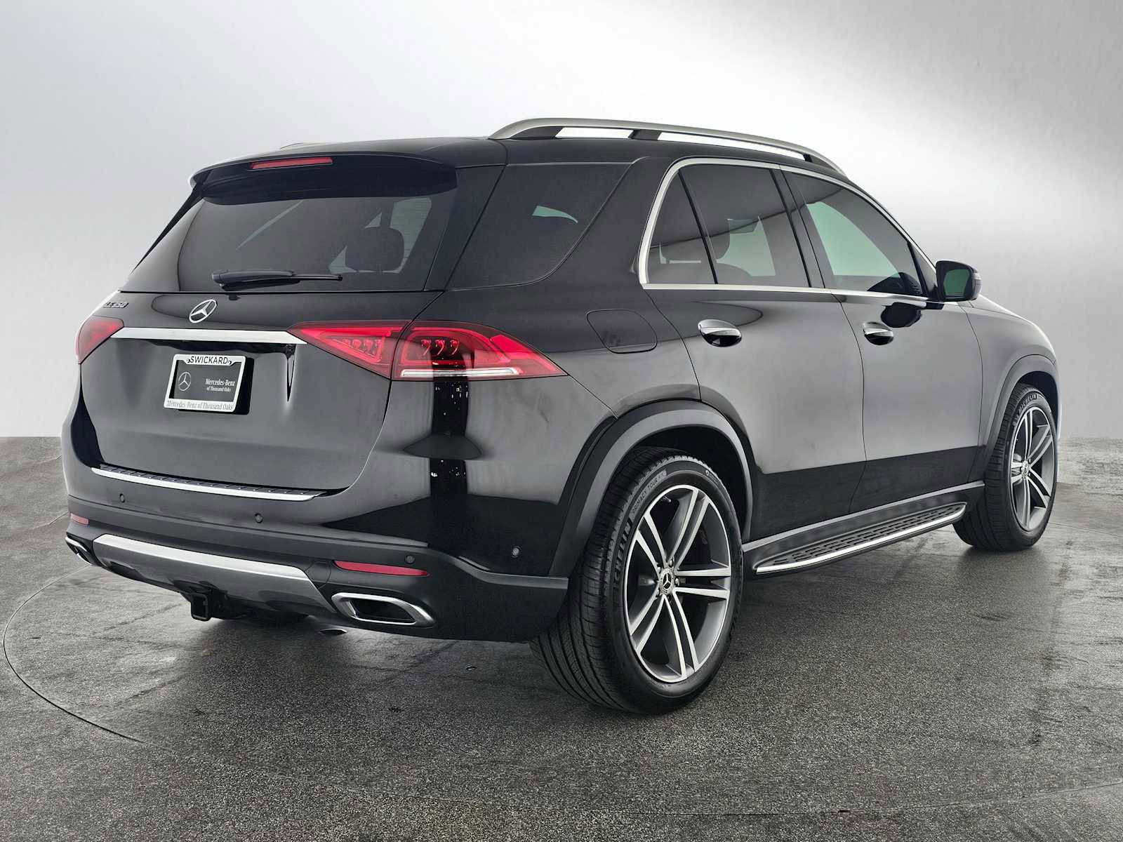 Used 2022 Mercedes-Benz GLE 350 w/ Premium Package image 8