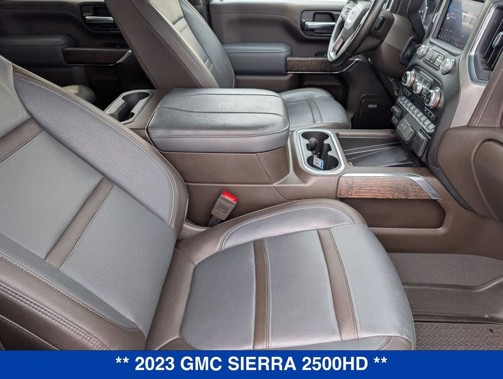 Used 2023 GMC Sierra 2500 Denali w/ Denali Black Diamond Edition AWD/4WD image 35