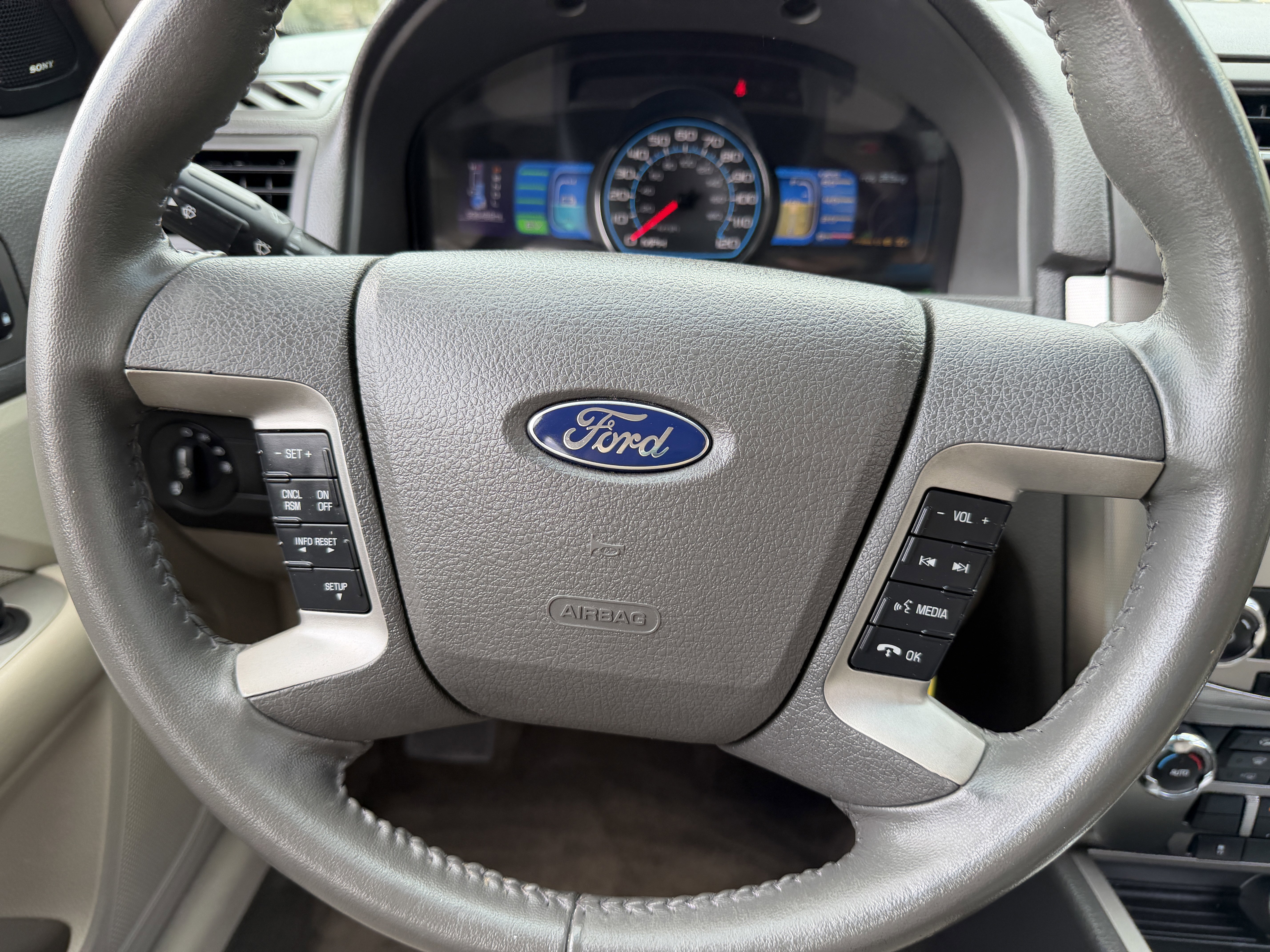 Used 2010 Ford Fusion Hybrid image 28