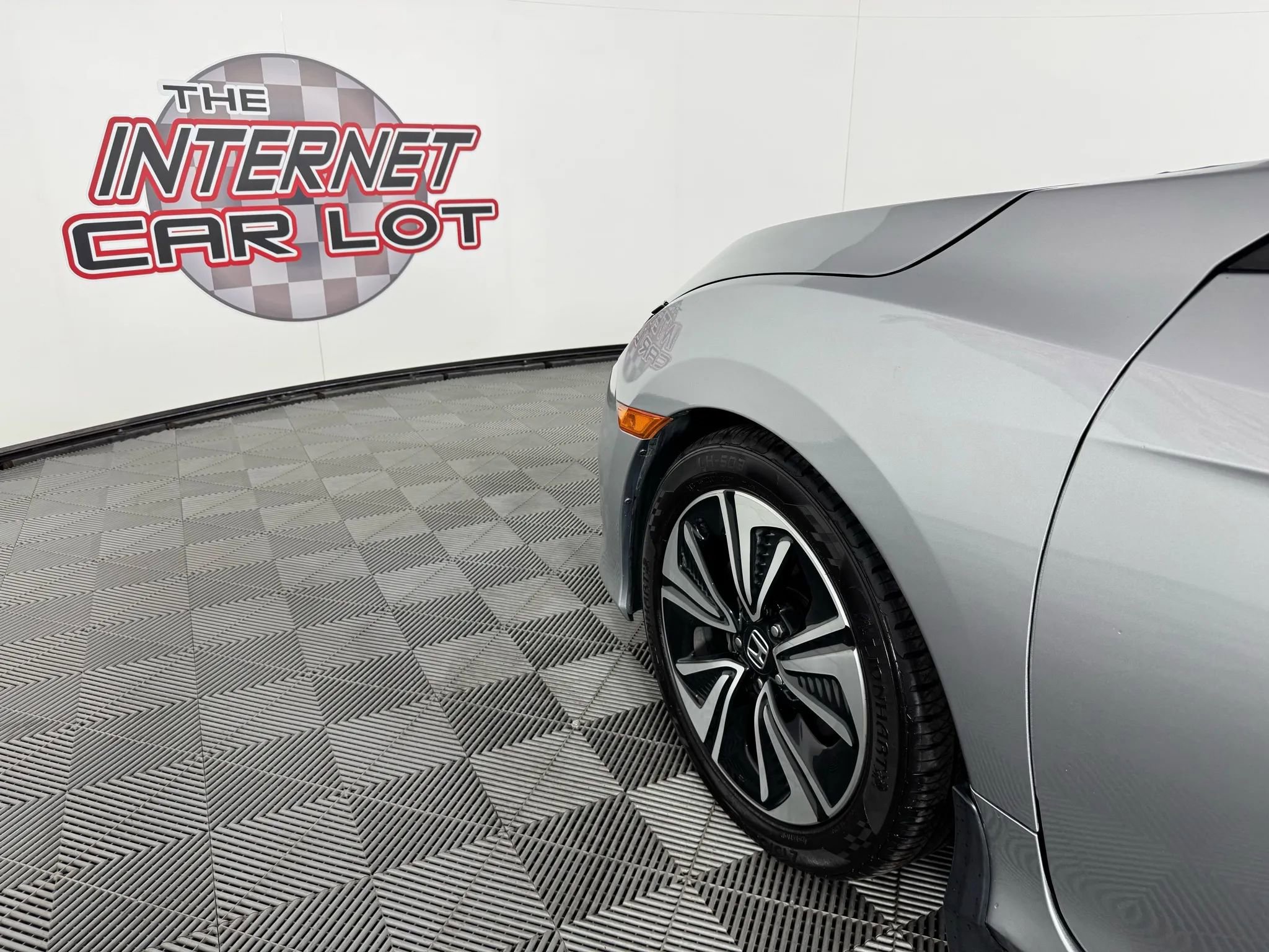 Used 2018 Honda Civic EX-T image 23