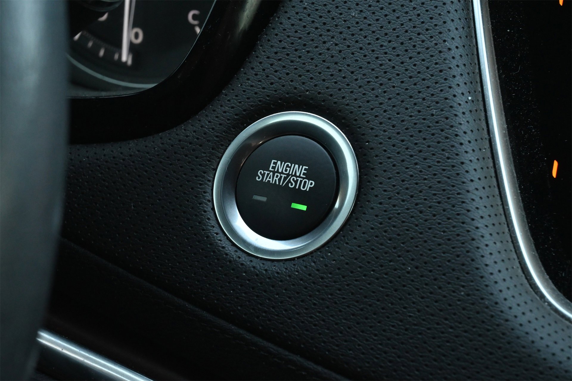 Used 2024 Cadillac XT5 Premium Luxury w/ Technology Package image 16