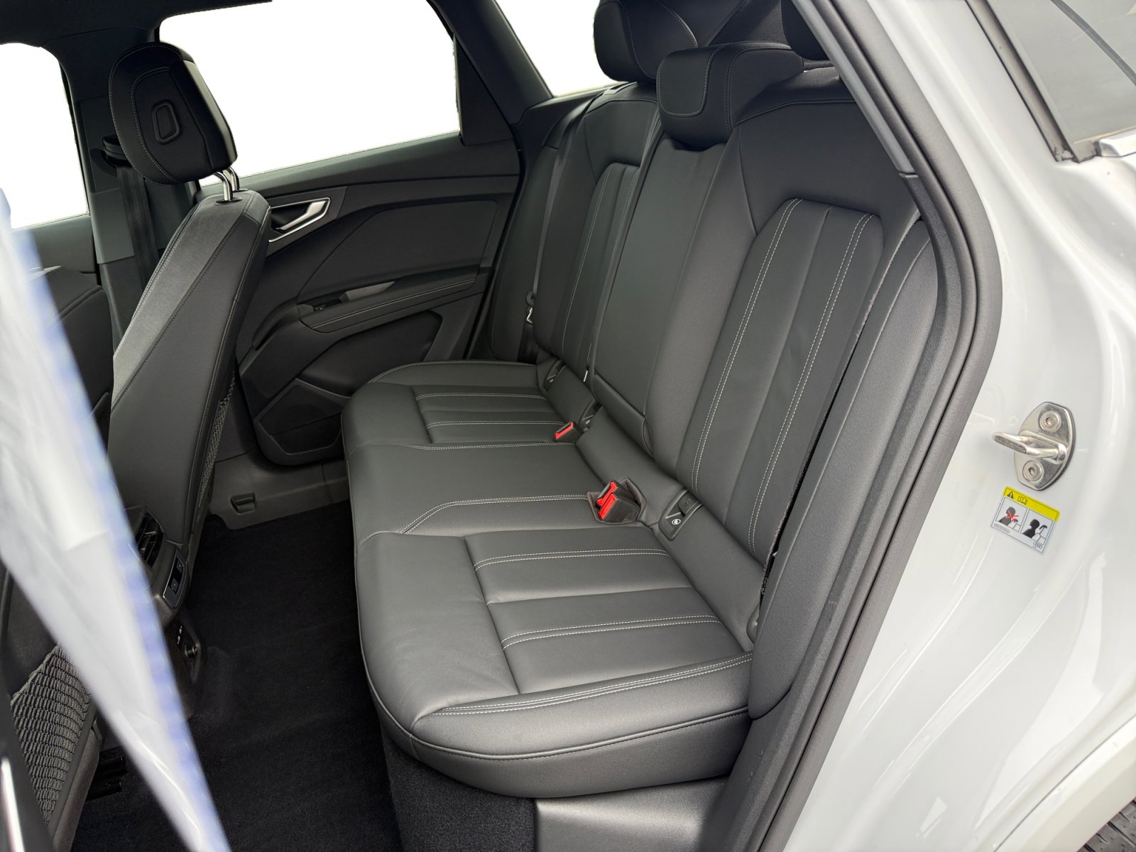 Used 2023 Audi Q4 e-tron Premium w/ Convenience Package AWD/4WD image 16