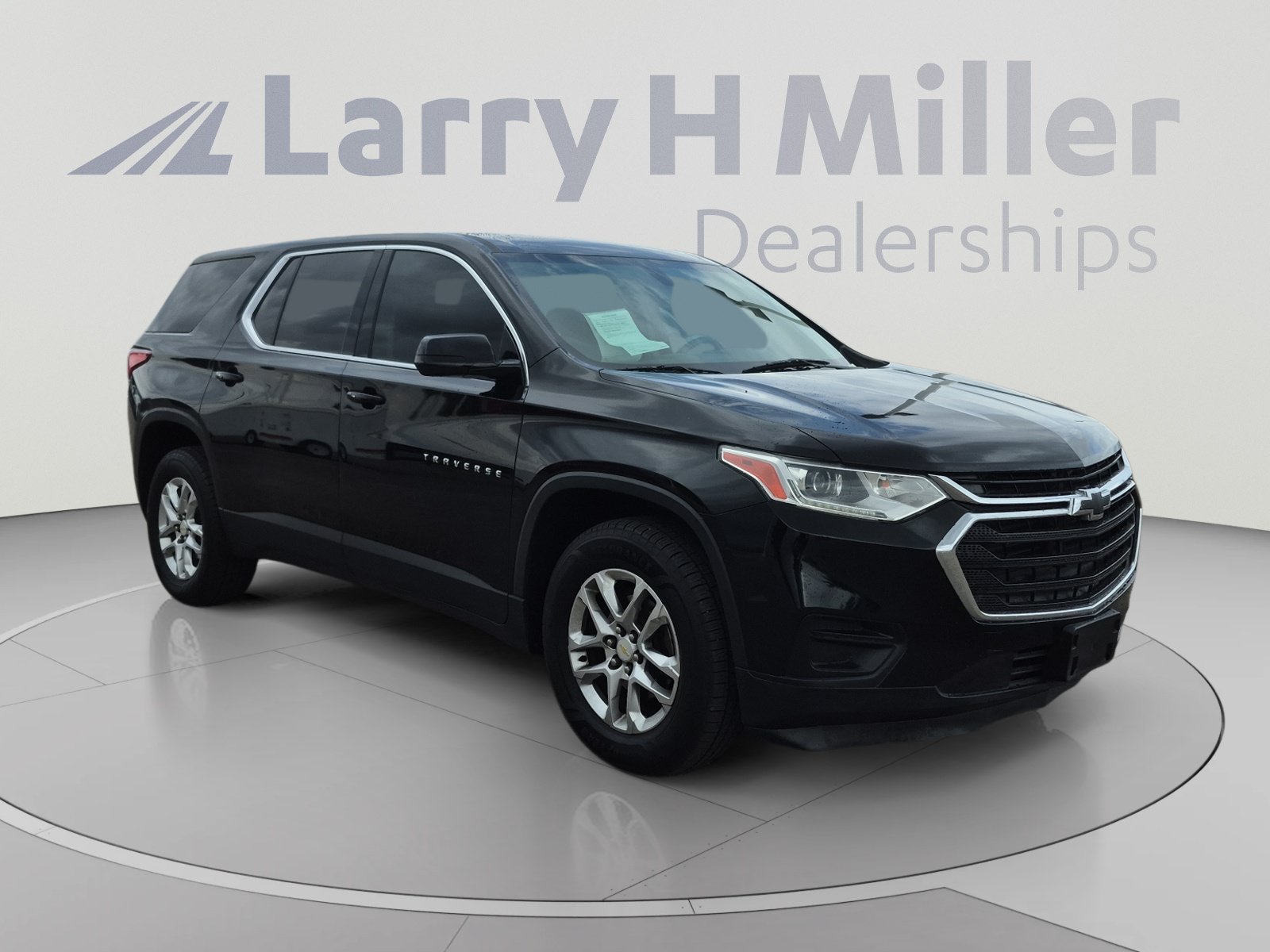 Used 2018 Chevrolet Traverse LS FWD image 7