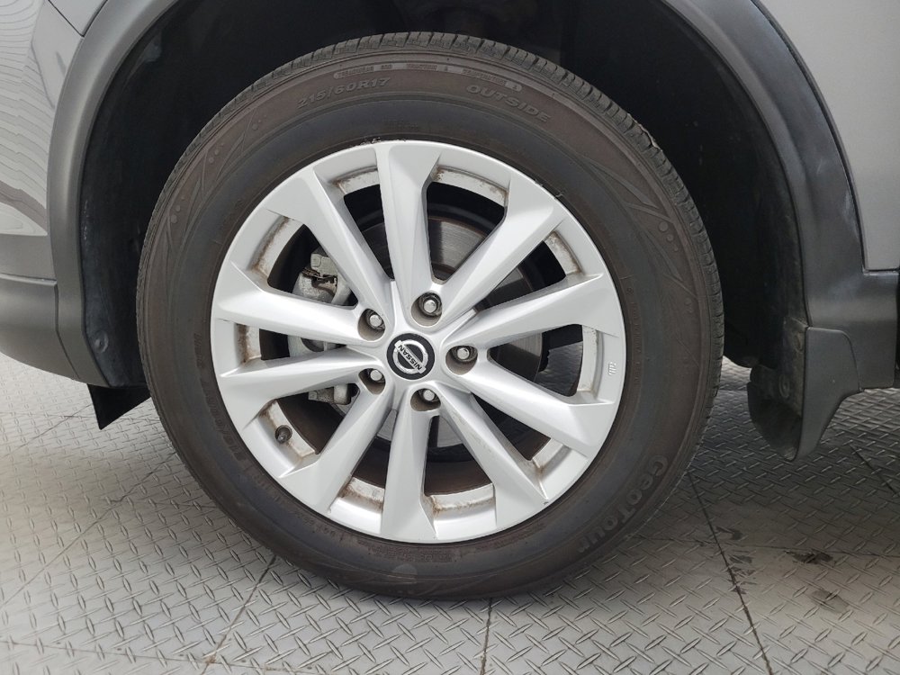 Used 2019 Nissan Rogue Sport SV w/ All-Weather Package image 31