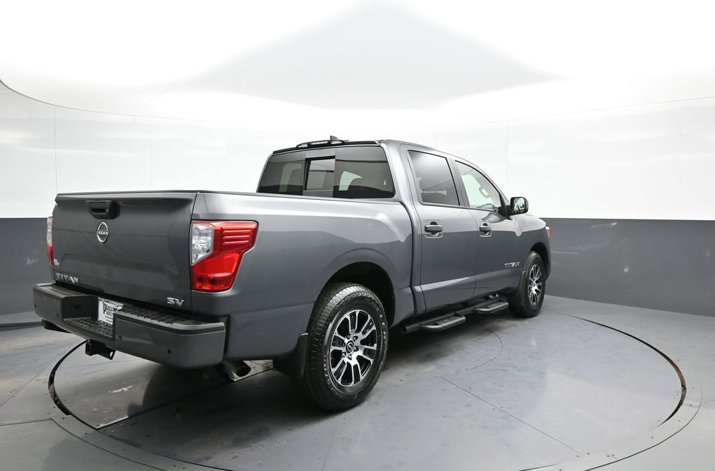 Used 2024 Nissan Titan SV w/ SV Convenience Package image 6