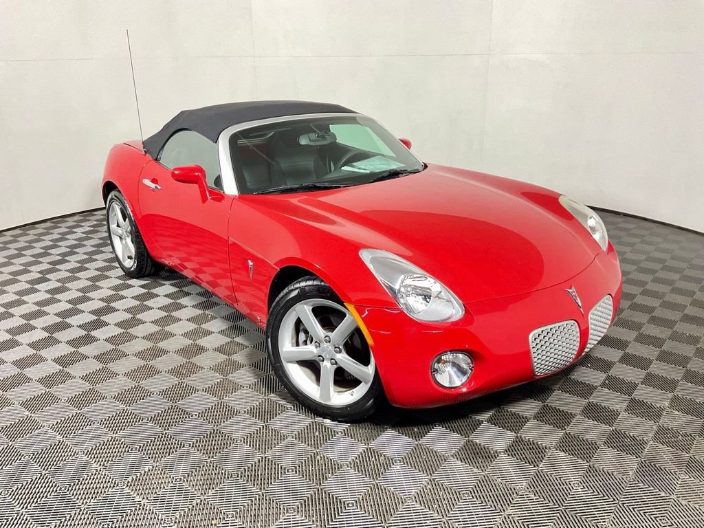 Used 2009 Pontiac Solstice Convertible w/ Preferred Package RWD image 3