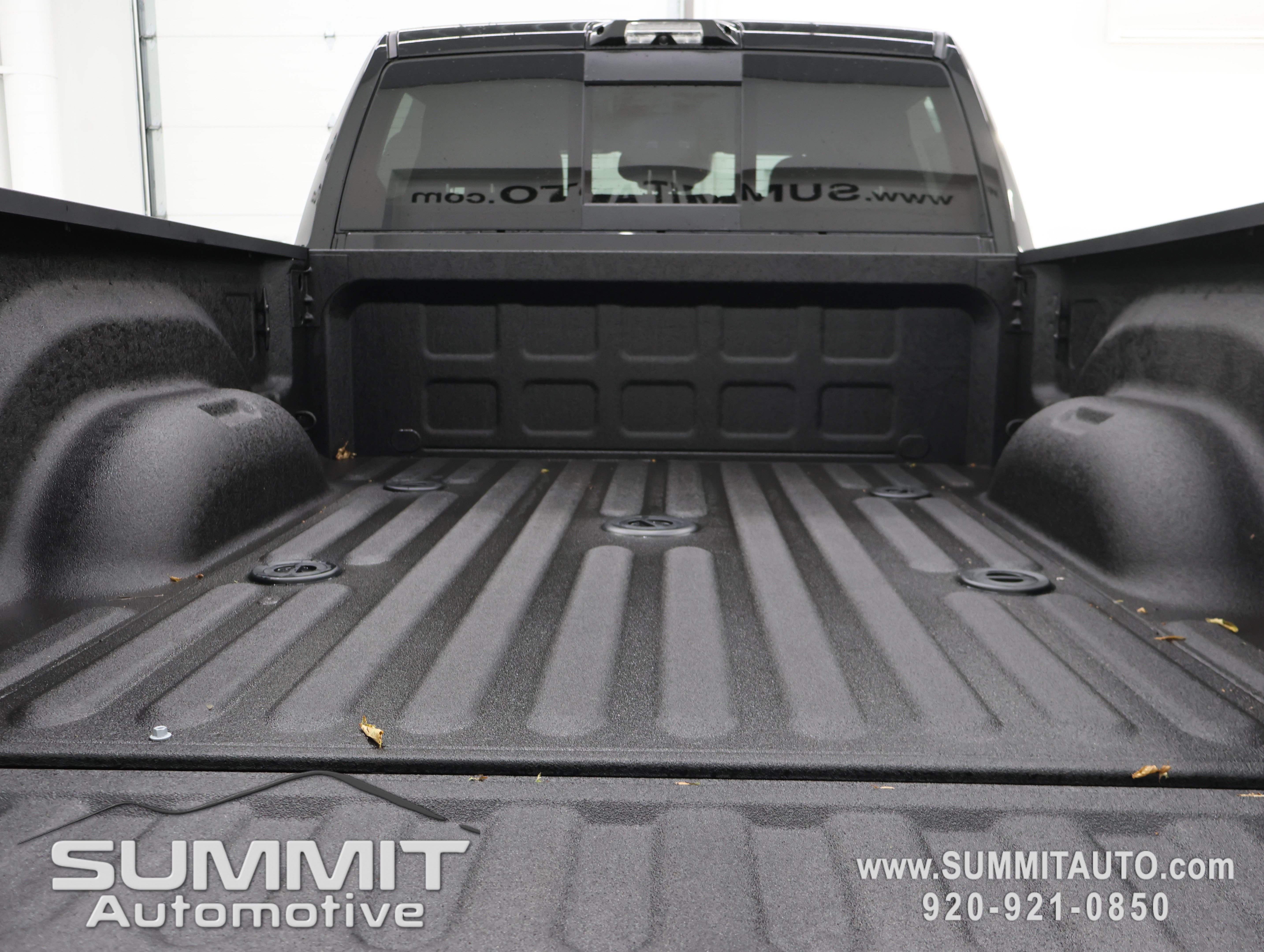 New 2026 RAM 3500 Big Horn AWD/4WD image 33