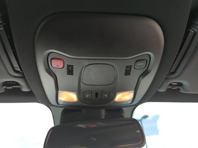 Used 2022 Jeep Renegade Altitude w/ Convenience Group AWD/4WD image 20