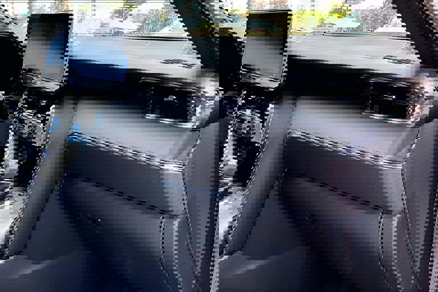 Used 2021 Toyota Venza Limited w/ Advanced Technology Package image 19