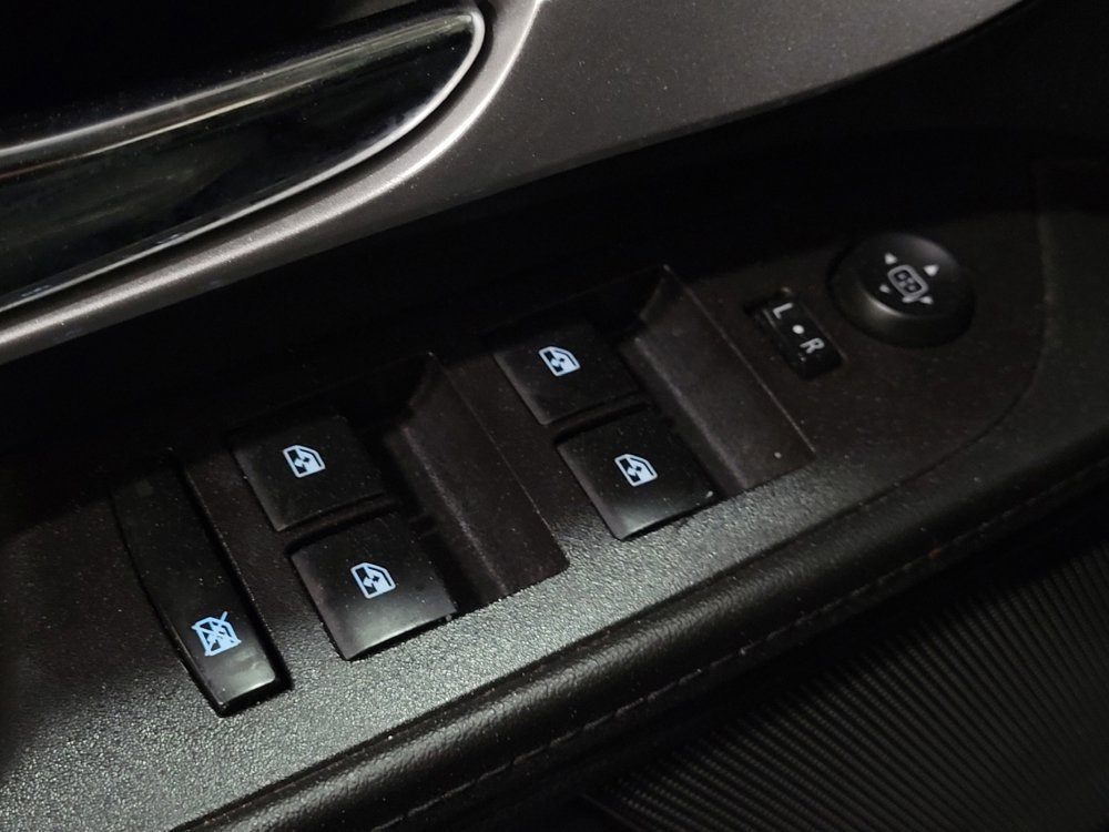 Used 2016 Chevrolet Equinox LT w/ Convenience Package image 27