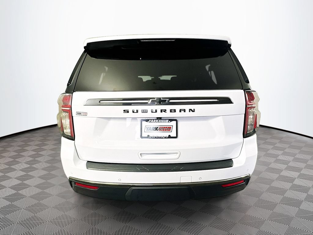 Used 2022 Chevrolet Suburban RST w/ Luxury Package AWD/4WD image 11