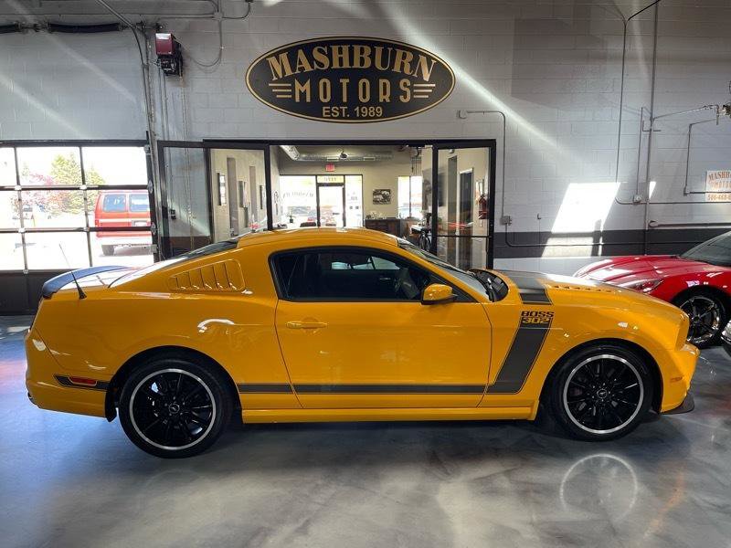 Used 2013 Ford Mustang Boss 302 w/ Boss 302 Accessory Pkg RWD image 9
