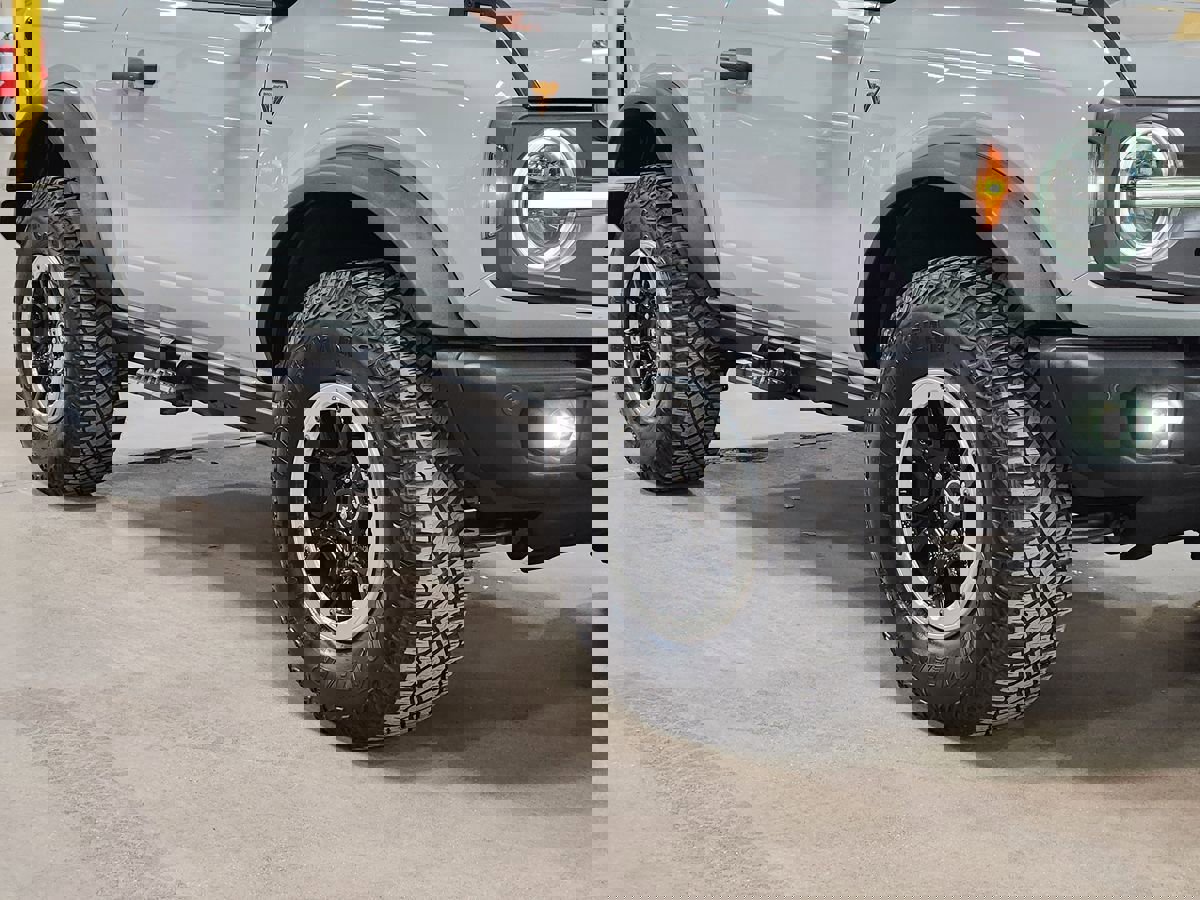 Used 2022 Ford Bronco Badlands w/ Sasquatch Package image 16