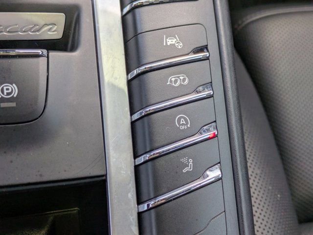 Used 2020 Porsche Macan Turbo image 34