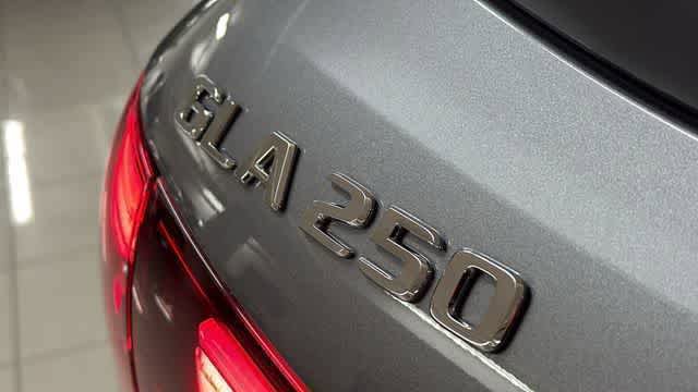 Certified 2026 Mercedes-Benz GLA 250 4MATIC image 11
