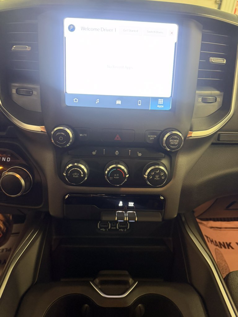 Used 2024 RAM 1500 Big Horn AWD/4WD image 36