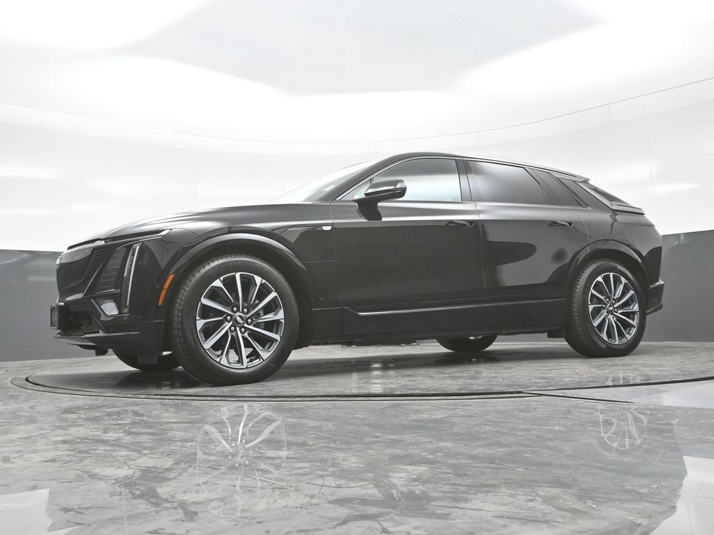 Certified 2024 Cadillac Lyriq Sport w/ LPO, Floor Liner Package AWD/4WD image 26