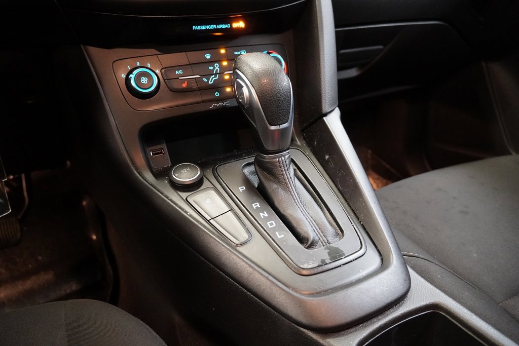 Used 2017 Ford Focus SE w/ SE Winter Package image 20
