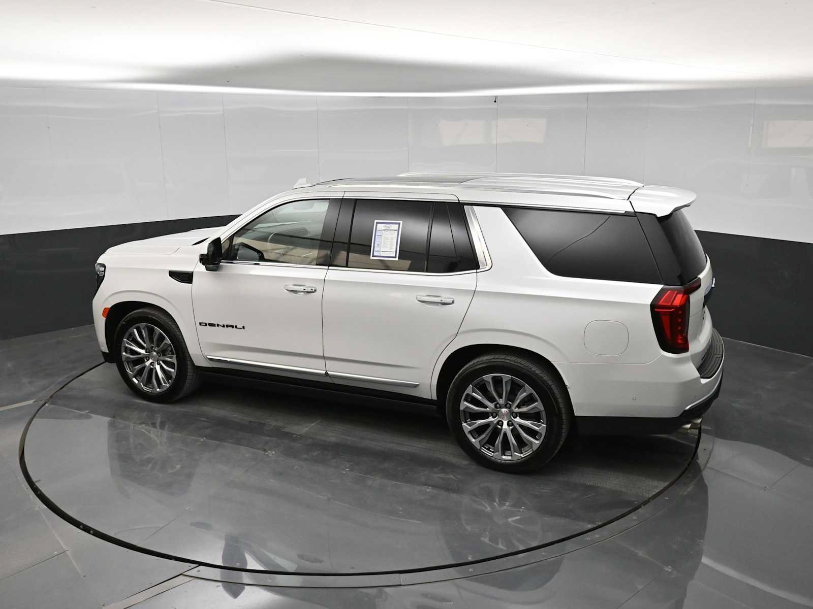 Used 2023 GMC Yukon Denali w/ Denali Reserve Package AWD/4WD image 33