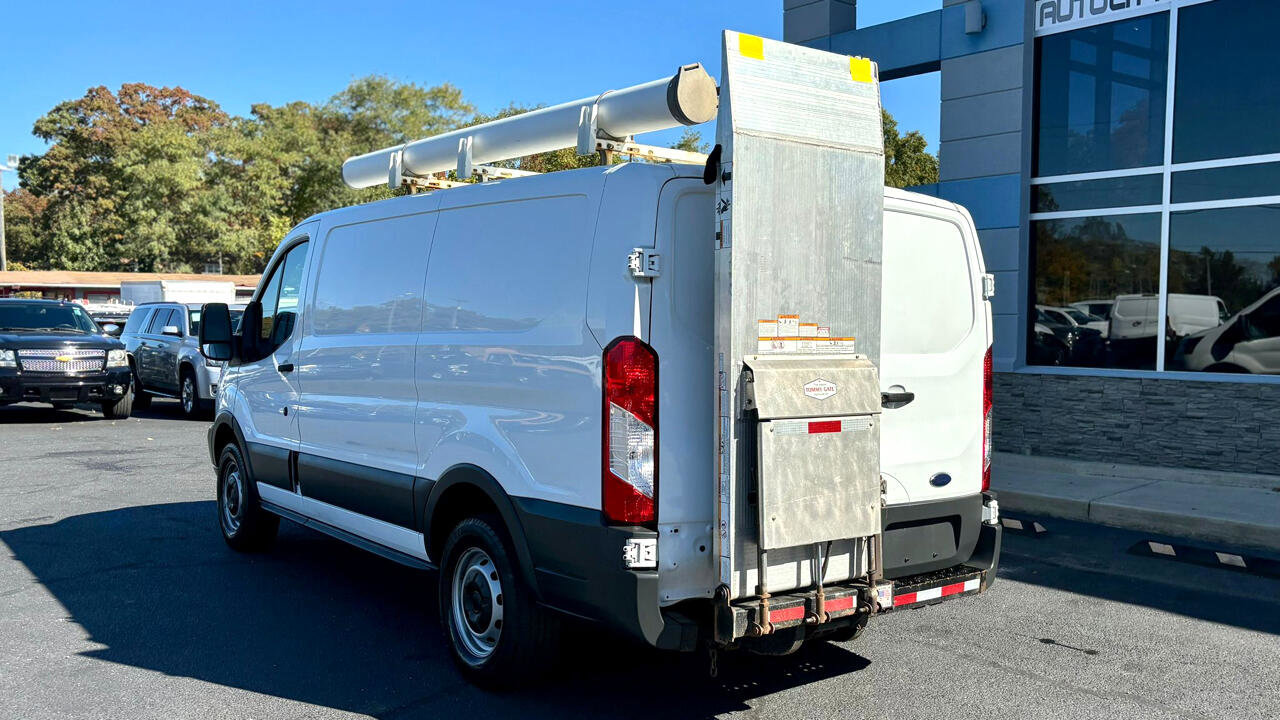 Used 2018 Ford Transit 250 130 Low Roof image 7