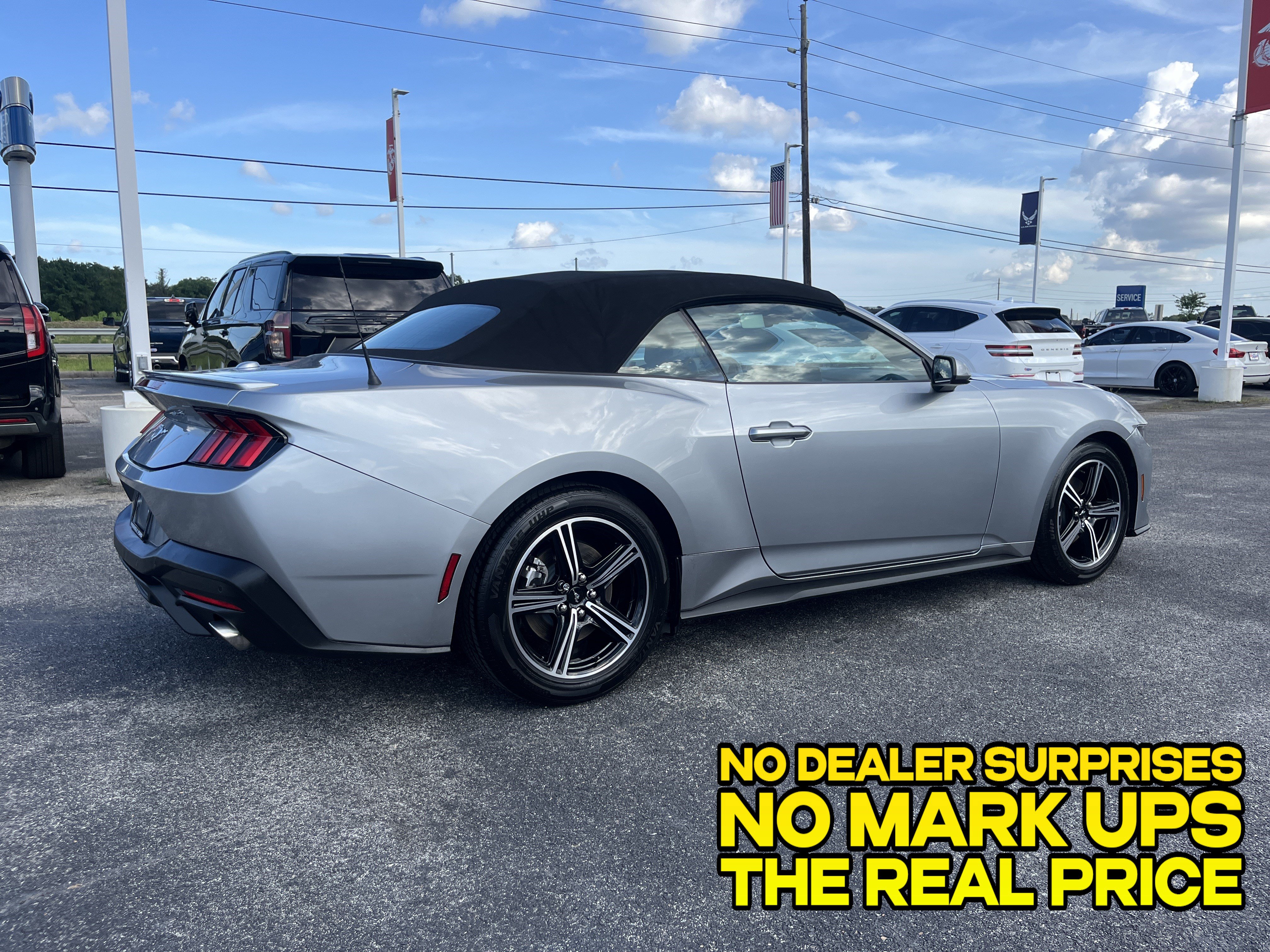 Used 2025 Ford Mustang Premium RWD image 2