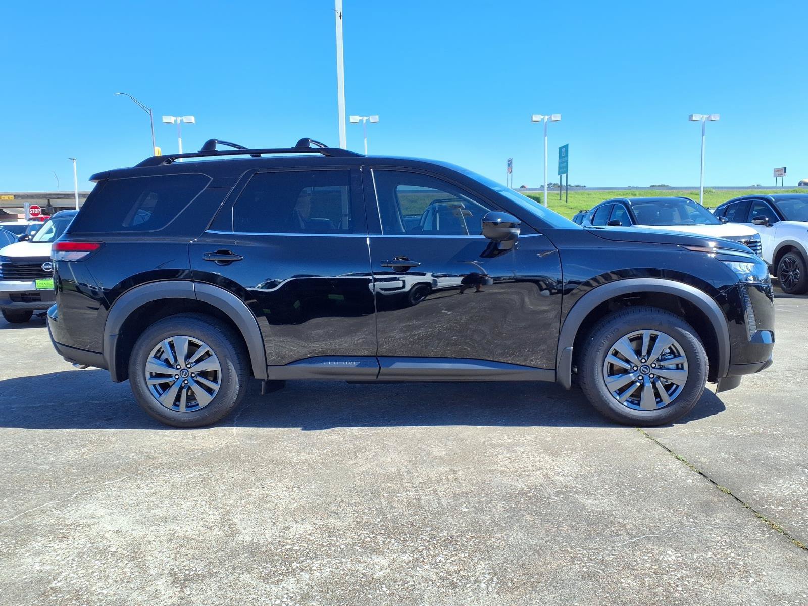New 2026 Nissan Pathfinder SV FWD image 8