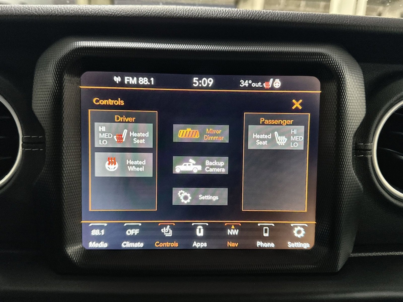 Used 2022 Jeep Gladiator Overland w/ Popular Equipment Package image 21