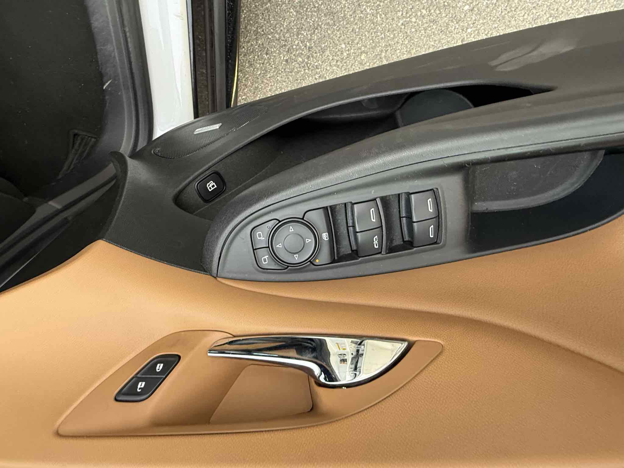 Used 2017 Chevrolet Volt Premier w/ Driver Confidence II Package FWD image 72