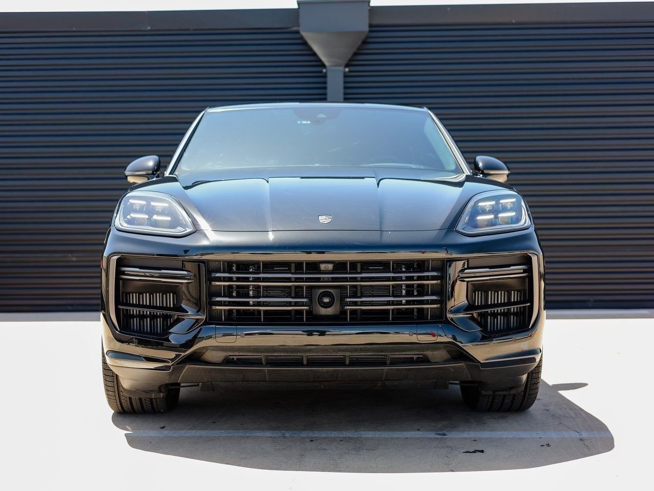 Certified 2025 Porsche Cayenne Turbo image 10