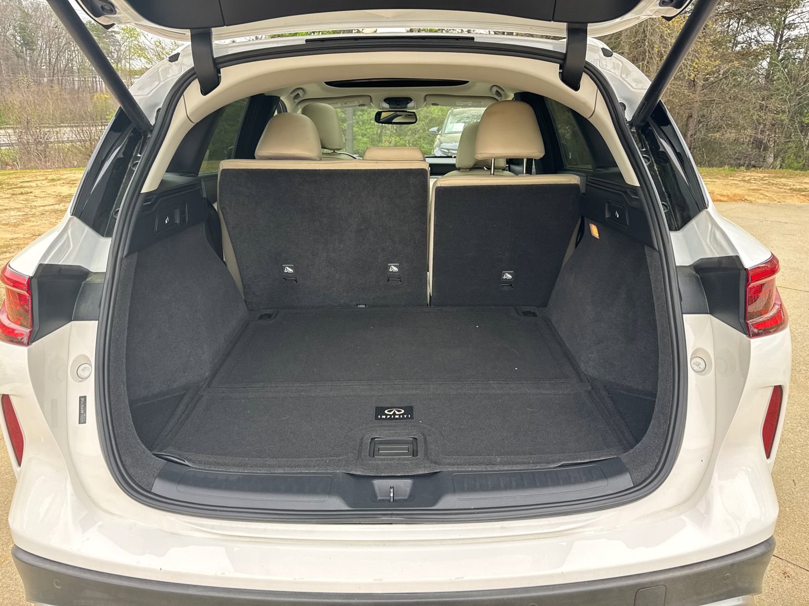 Used 2021 INFINITI QX50 Luxe w/ Cargo Package FWD image 18