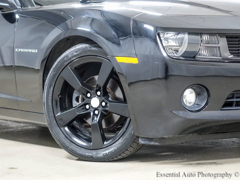 Used 2011 Chevrolet Camaro LS w/ Bluetooth Package RWD image 4
