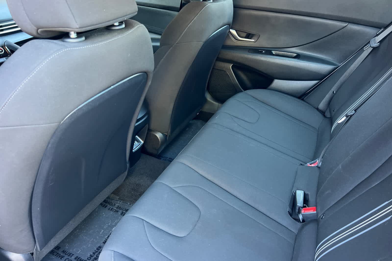 Used 2026 Hyundai Elantra Hybrid FWD image 4