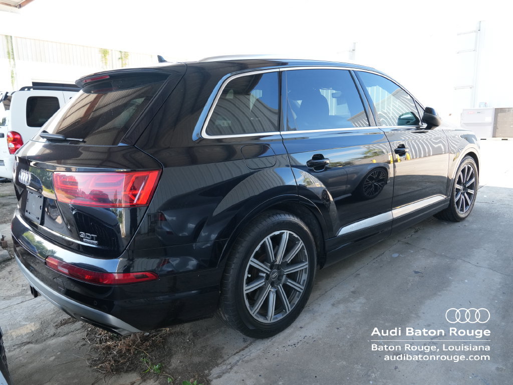 Used 2017 Audi Q7 3.0T Prestige w/ Prestige Package AWD/4WD image 2